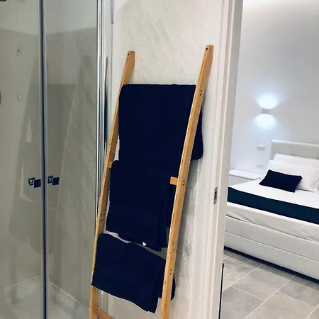 International House Affittacamere 3*