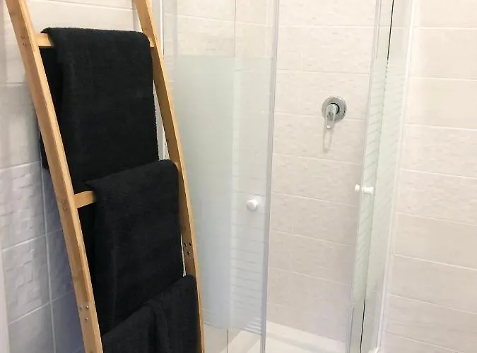 International House Гостьовий будинок Ольбія