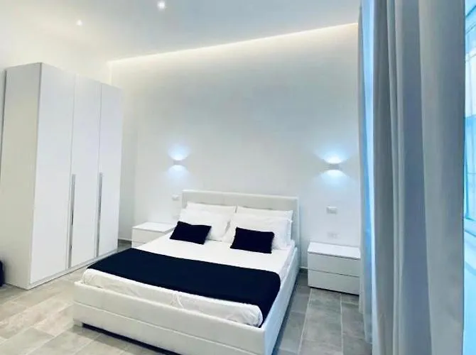 International House 3* Olbia